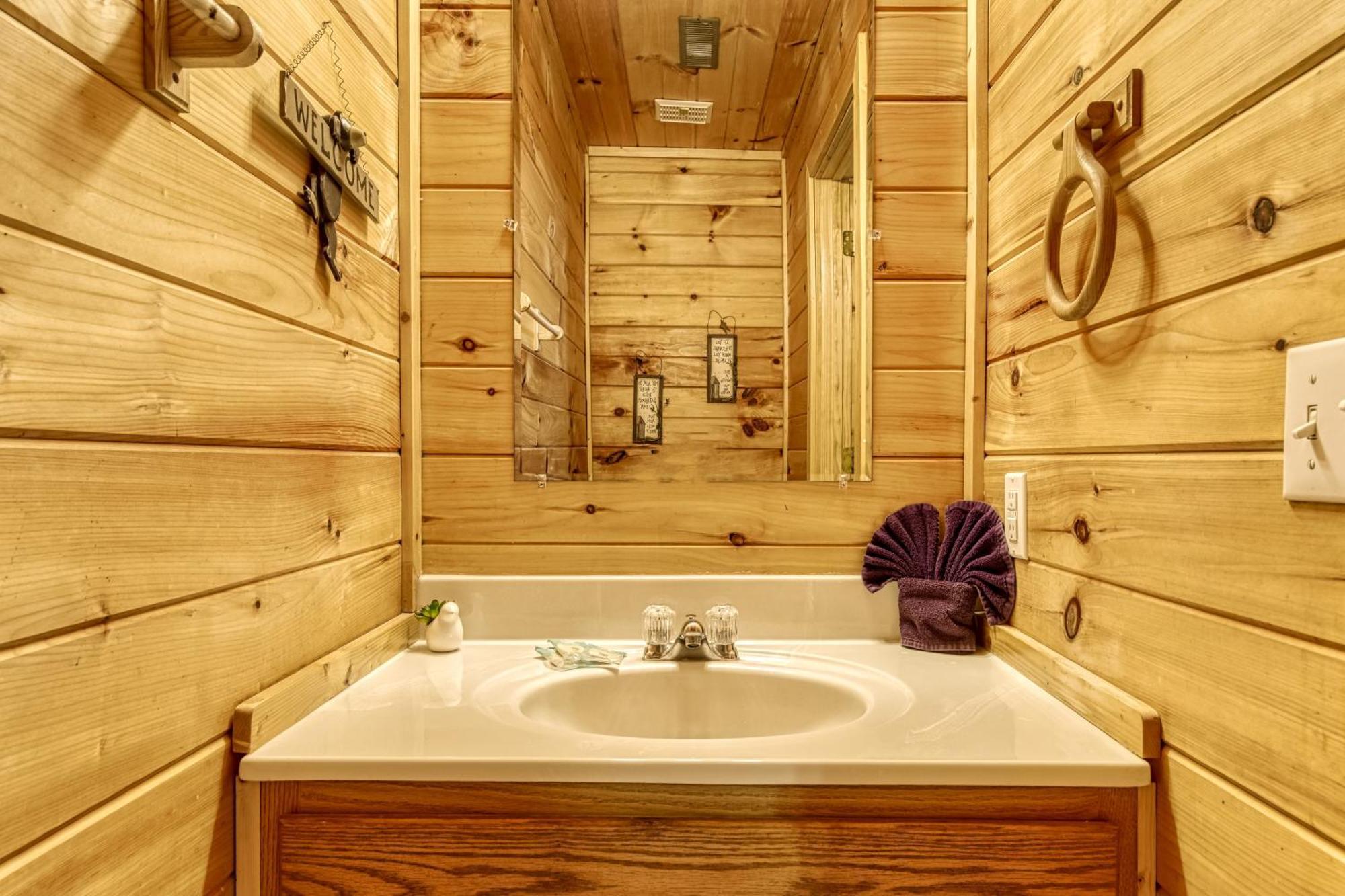 Suite Sensations, Hot Tub, Pool Table, 1089 Free Tickets Each Paid Day, Dollywood And More Pigeon Forge Ngoại thất bức ảnh