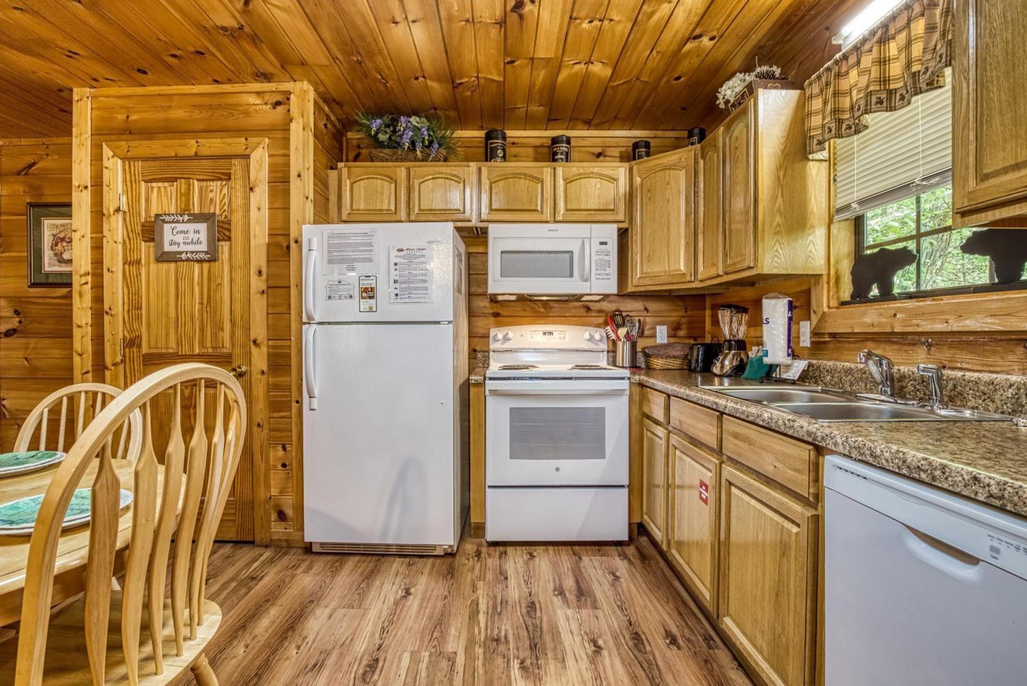Suite Sensations, Hot Tub, Pool Table, 1089 Free Tickets Each Paid Day, Dollywood And More Pigeon Forge Ngoại thất bức ảnh