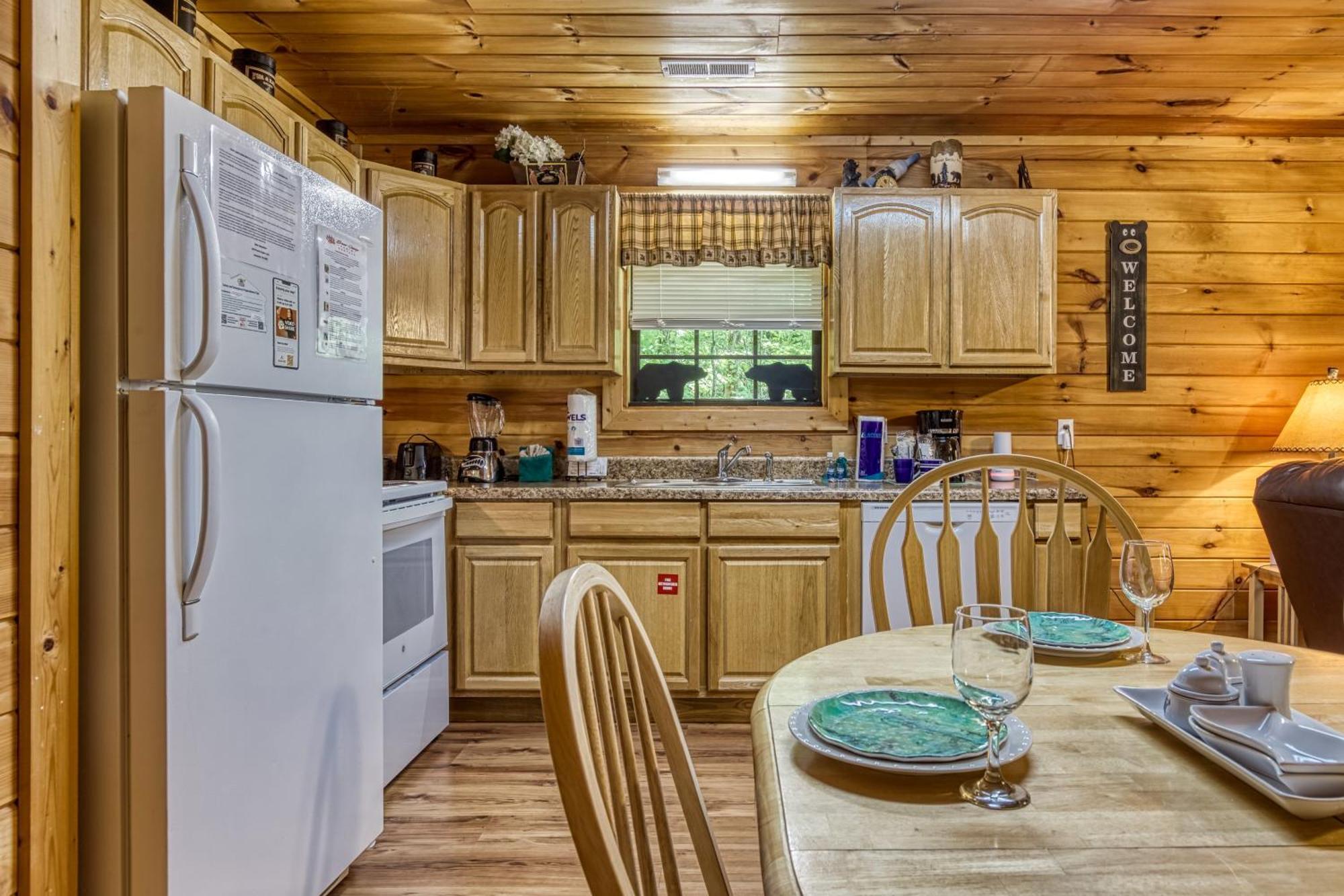 Suite Sensations, Hot Tub, Pool Table, 1089 Free Tickets Each Paid Day, Dollywood And More Pigeon Forge Ngoại thất bức ảnh